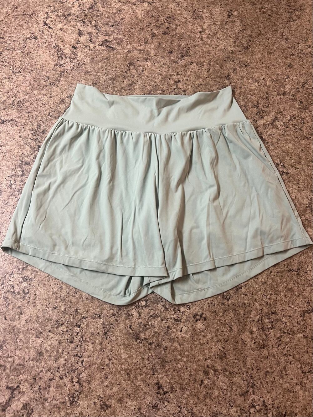 Halara Shorts Size XL Green